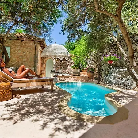 Pavezzo Country Retreat Aparthotel Katouna Exterior photo